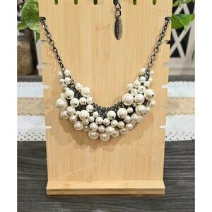 Chicos signed chunky pearl bib necklace, 043
